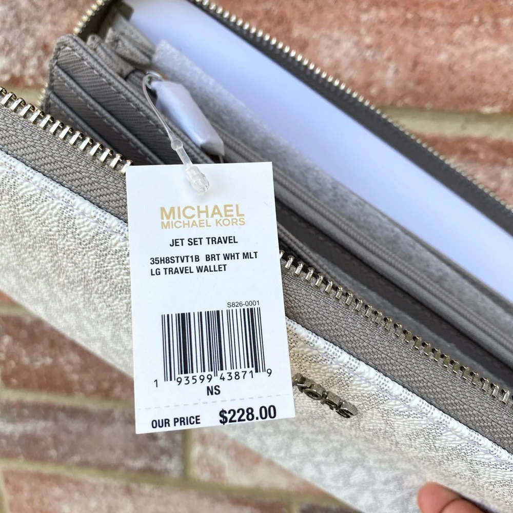 Michael Kors White Logo Zip-Around Wallet - Picture 6 of 6